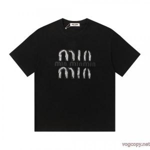 高級ブランド超安特価 好評品 ストリートを感じさせる半袖Tシャツスーパー コピー 品MIUMIU