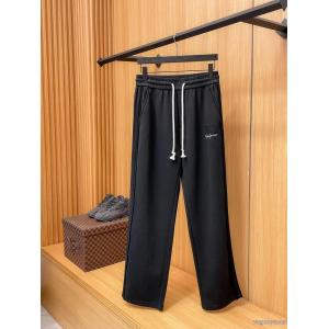 コピー 商品 ブランドブランド ジーンズゆったりふんわり着心地 トップスからチラ見える安心 今年らしく魅力的アップワイ・スリ...