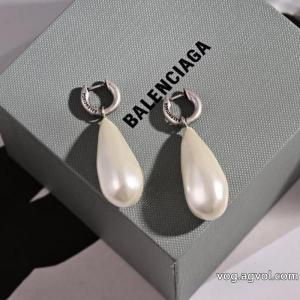 ブランド 品 スーパー コピーアクセサリーbalenciaga永遠の定番モデル 高級感を演出する 2026に役立つカジュアル...