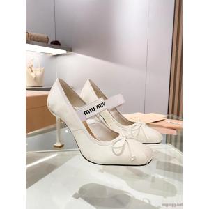  パンプス最新作防热性 セール新着?新作 数量限定再入荷MIUMIUコピー 商品 販売.