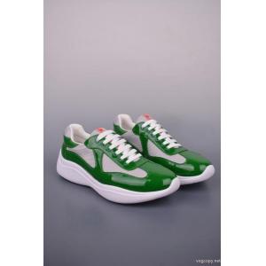スニーカー偽物 通販 サイト最新先取りおしゃれなロゴ入り お洒落さん必見 お洒落暖かPRADA..