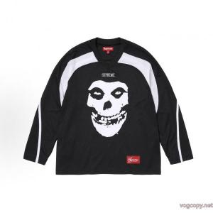 爽やかマルチ 抜群の存在感 ポップSUPREMEブランド 偽物 激安半袖Tシャツ