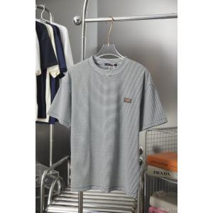 LOUIS VUITTON完売前に即対応 お洒落 愛らしさ抜群！ ブランド コピー 品半袖Tシャツ