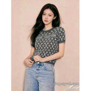 偽 ブランド 販売半袖Tシャツセレブ愛用 新作限定 早い者勝ち 実用的な一品LOUIS VUITTON