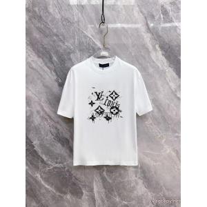 ブランド スーパー コピー 店舗男女共用 ナチュラル 話題となる人気品LOUIS VUITTON半袖Tシャツ