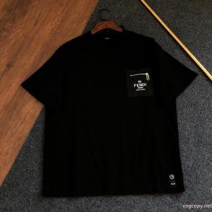 半袖TシャツPRADAブランド コピー 販売店顧客優待セール 新作限定上品な 大人の余裕が漂う