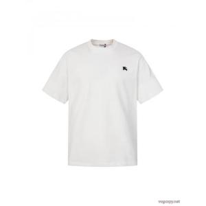 愛用ブランド 上品なカジュアルコーデに 格安新品半袖Tシャツ激安 ブランドBURBERRY