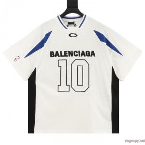 コピー ブランド 販売半袖TシャツBALENCIAGA機能性抜群 カジュアル感 人気雑誌掲載