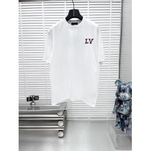 半袖Tシャツ極上美品 セレブ風  素敵なスタイルで夏の定番LOUIS VUITTON激安 通販 専門店