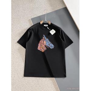 ブランド コピー半袖Tシャツ著名人も愛用した 2026着回し度高めアイテム! キュートな印象HERMES