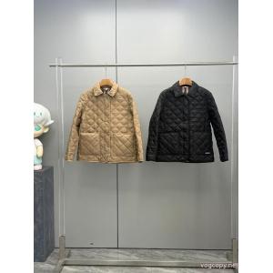ベストセラー 冬のコーデを品よく華やかに演出 高級感がアップBURBERRYブランド コピー 激安ダウンジャケット